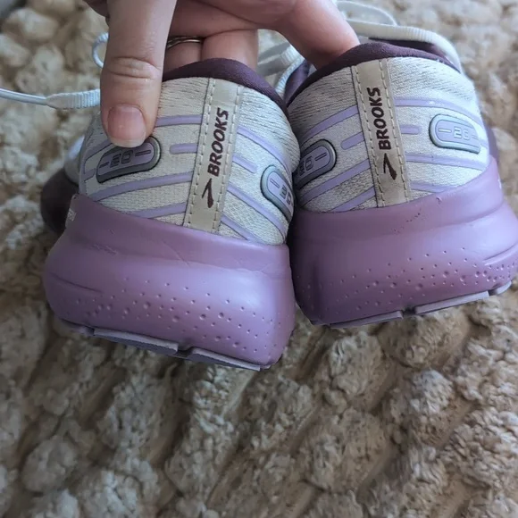 Brooks Women's Glycerin 2.0 Running Shoes - Picture 4 of 8